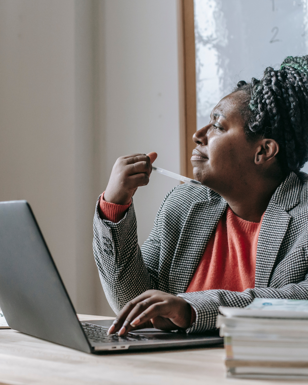 Audience conversion and online income clarity visual